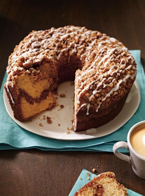 Cinnamon and Pecan Coffee Cake | RICARDO | Recipe | Pecan coffee cake,  Coffee cake, Best coffee cake recipe