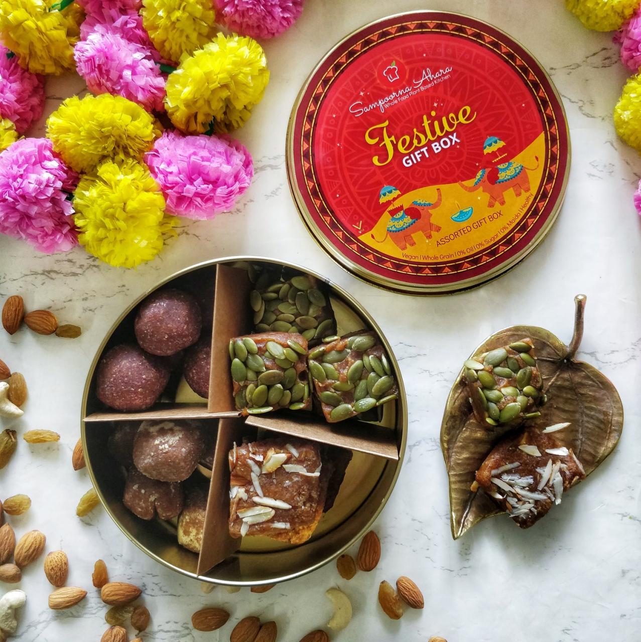 Buy Sampoorna Ahara Sweets Gift Box at Lowest Price in India for Home  Delivery - Assorted Sweets - Flavours of South India - 500g, 4 Varieties,  4-5 Pieces Each | Oil-free, Date