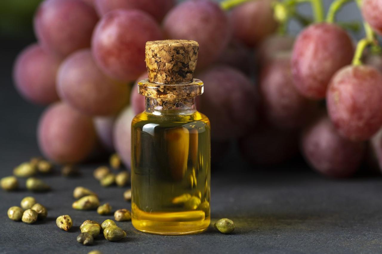 5 Ways to Use Grapeseed Oil for Hair: Condition, Moisturize, and Fight Frizz