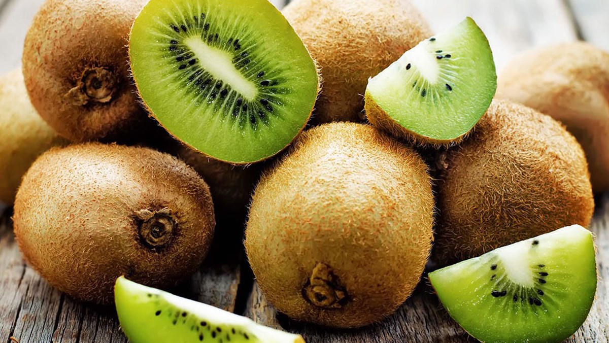 Kiwi là quả gì, vào mùa nào? Cách chọn mua, giá bán và các món ngon từ kiwi